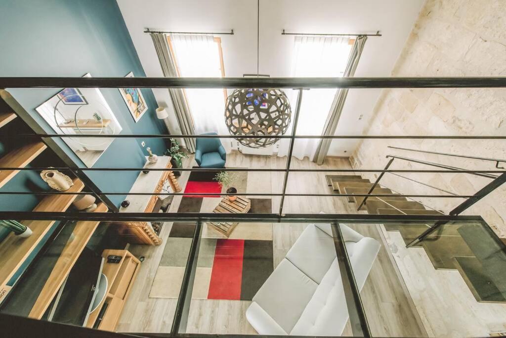 Duplex Climatise Centre Ancien 7Min A Pied Du Palais 6 Couchages Apartment Avignon Bagian luar foto