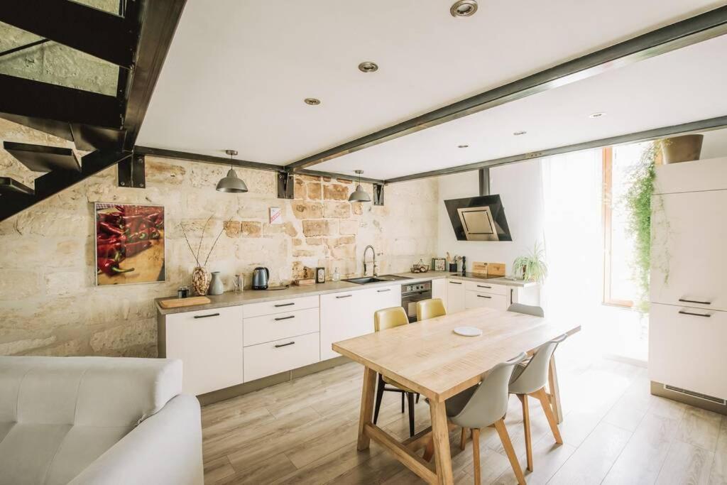 Duplex Climatise Centre Ancien 7Min A Pied Du Palais 6 Couchages Apartment Avignon Bagian luar foto