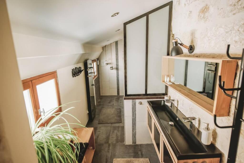 Duplex Climatise Centre Ancien 7Min A Pied Du Palais 6 Couchages Apartment Avignon Bagian luar foto